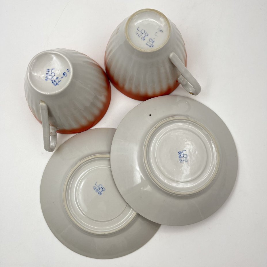 Набор чайных пар оранжевого оттенка на 2 персоны