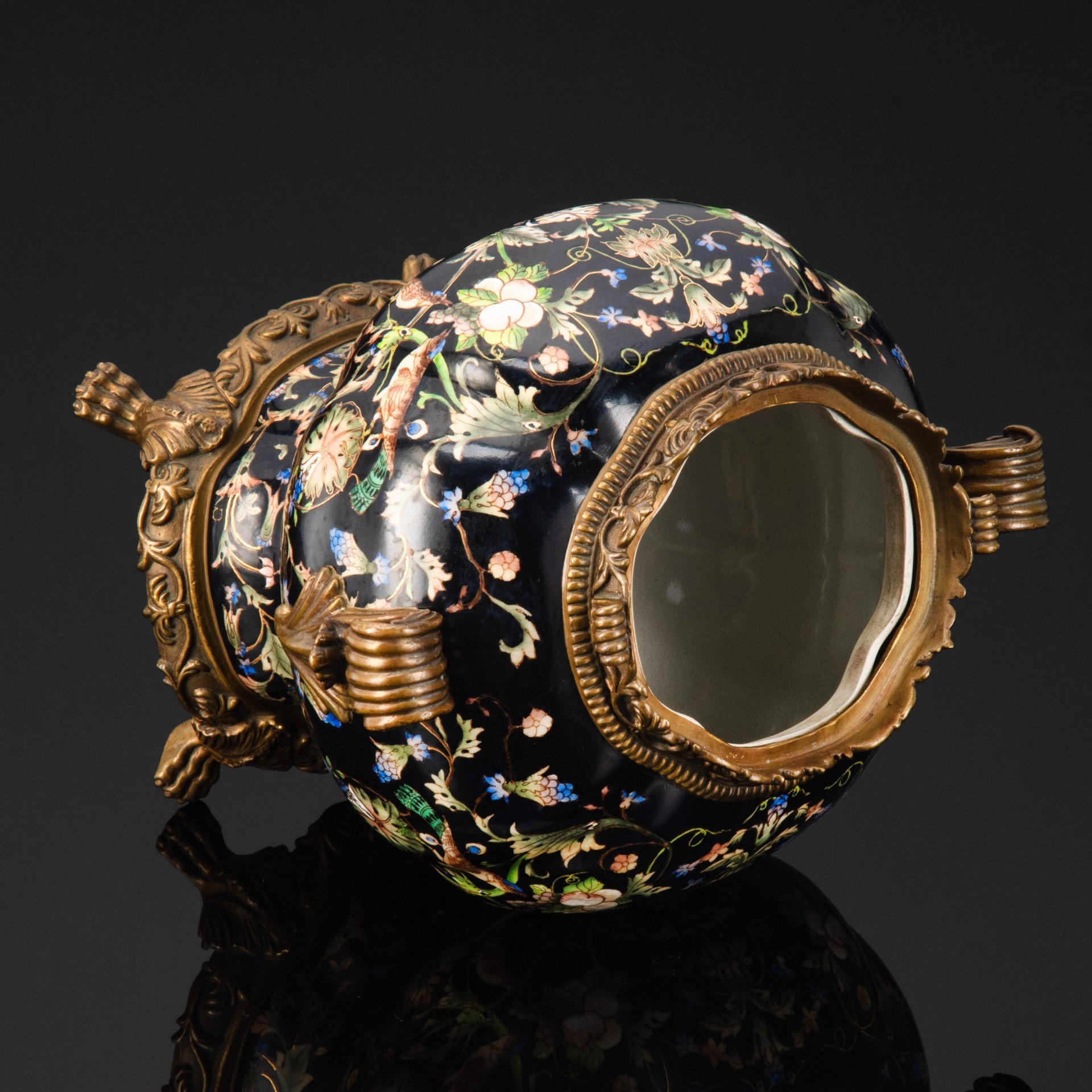 Ваза (кашпо), выполненная в восточном стиле, бронза, фарфор, Китай, 1990-2010 гг.