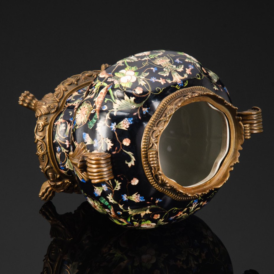 Ваза (кашпо), выполненная в восточном стиле, бронза, фарфор, Китай, 1990-2010 гг.