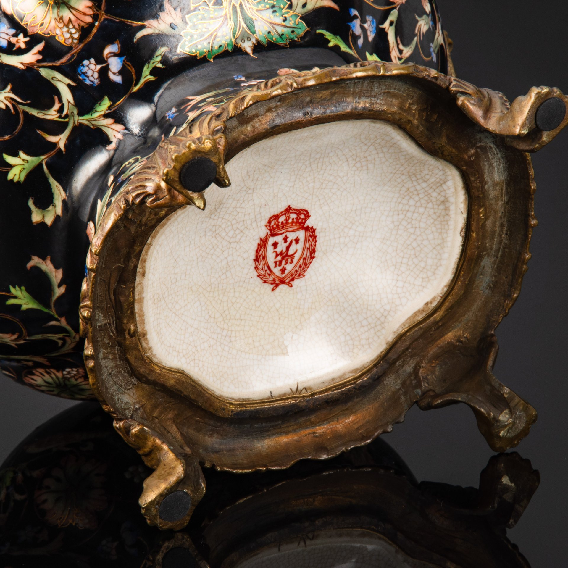 Ваза (кашпо), выполненная в восточном стиле, бронза, фарфор, Китай, 1990-2010 гг.