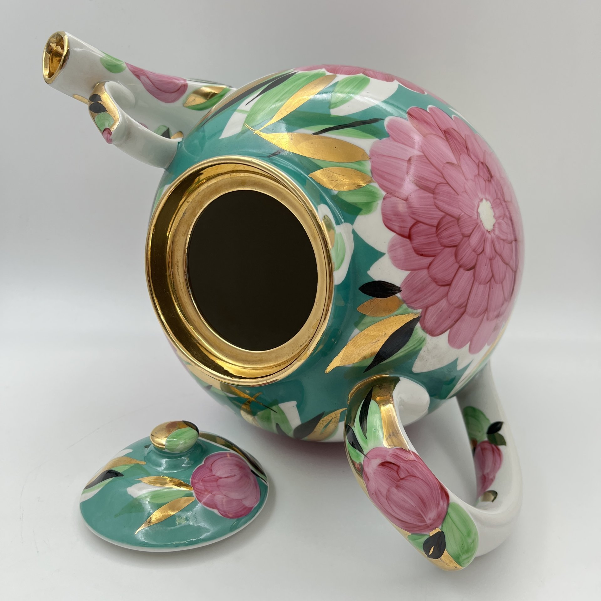 Чайник доливной "Хризантемы", автор В.К. Яснецов