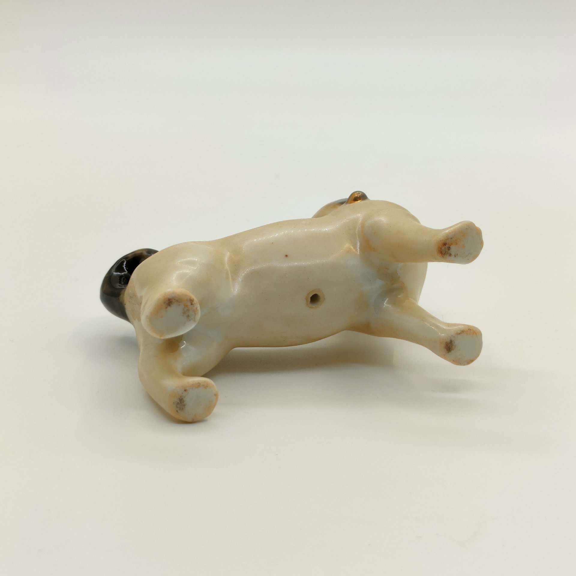 Статуэтка "Мопс стоящий", фарфор, роспись, золочение, Западная Европа, 1970-1990 гг.