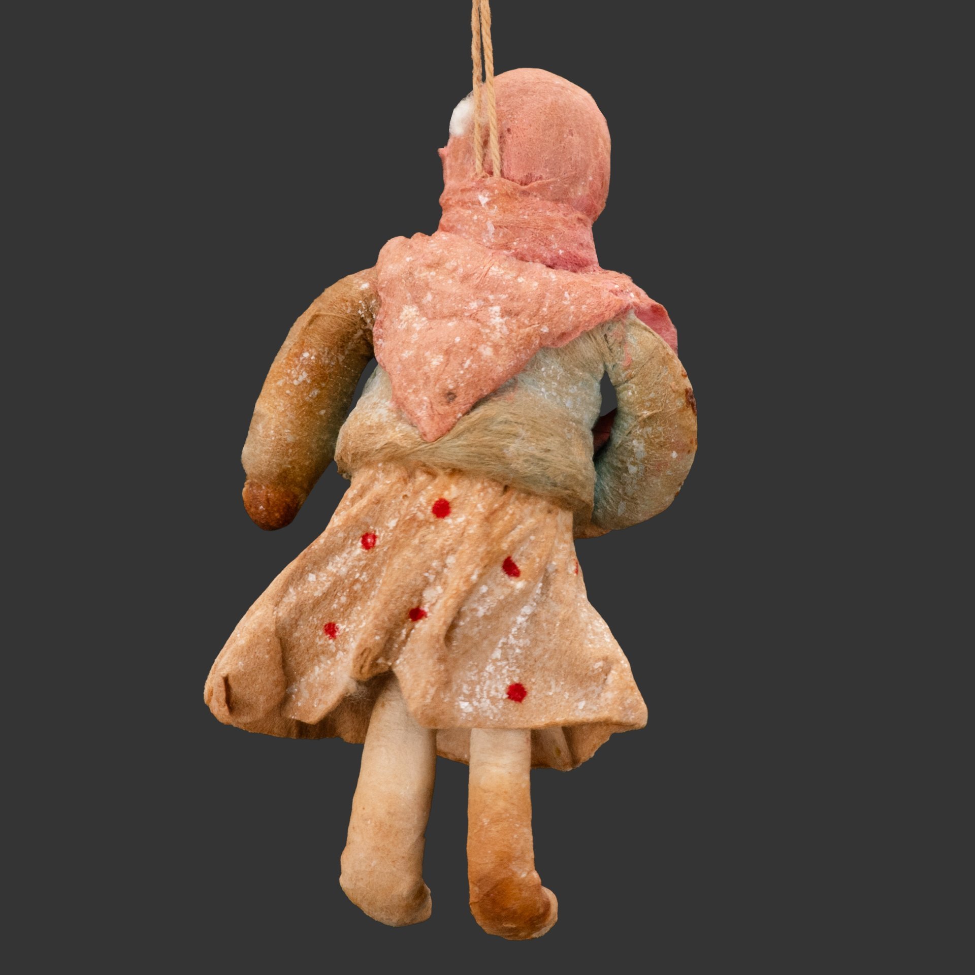 Игрушка ёлочная "Девушка в платке", вата, мастика, роспись, СССР, 1930-1940 гг.
