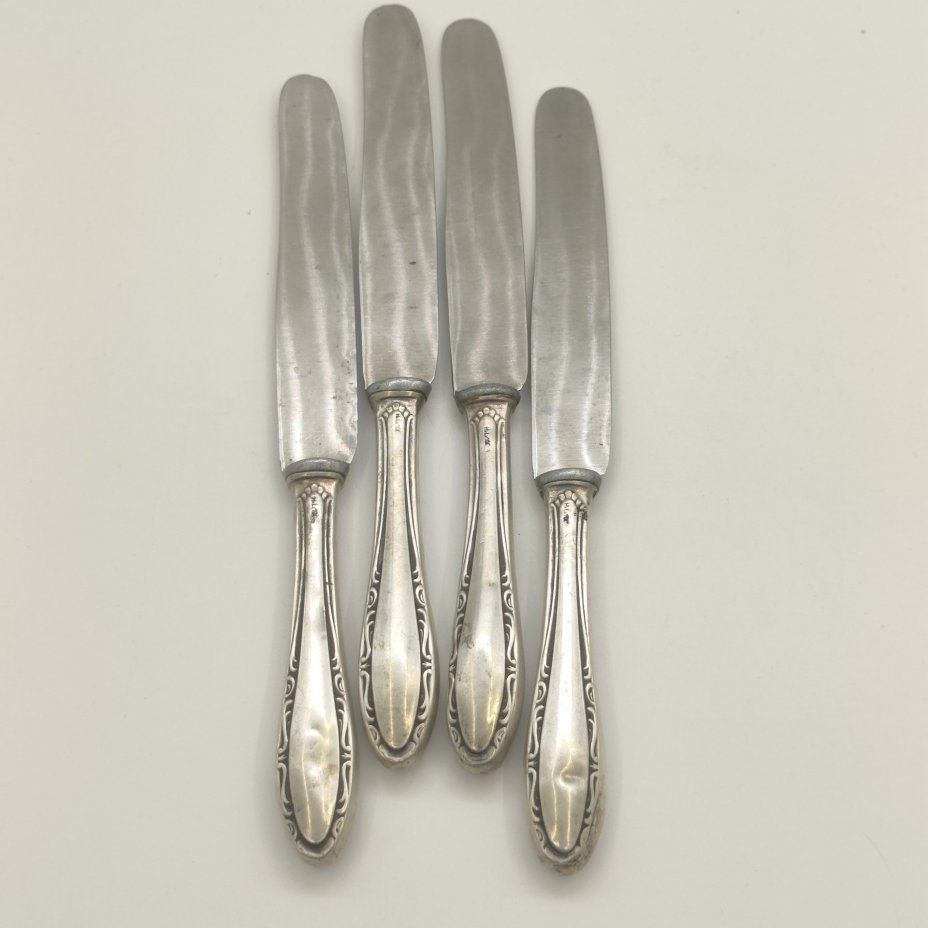 Набор из 4-х десертных ножей лаконичной формы, клеймо "Rostfrei"