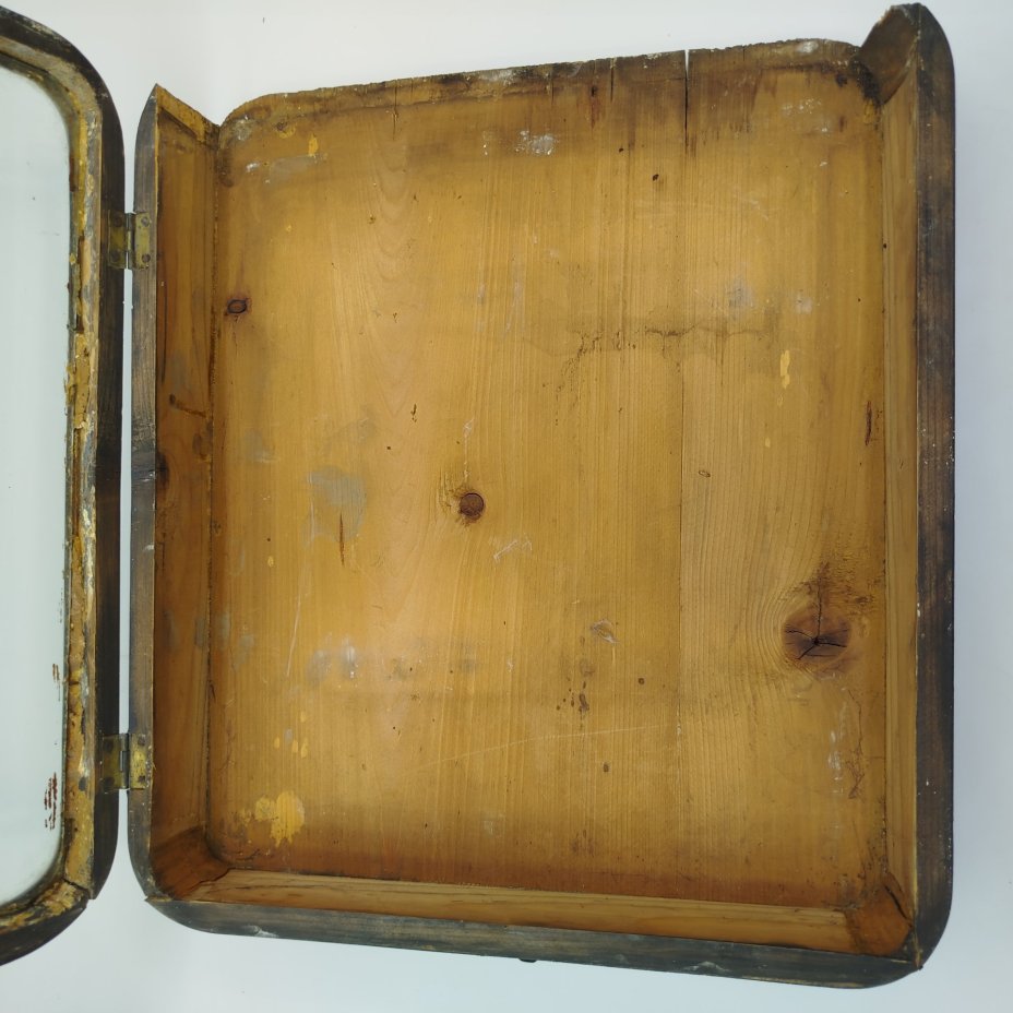 Киот, дерево, шпон, стекло, резьба, золочение, Российская империя, 1880-1917 гг.
