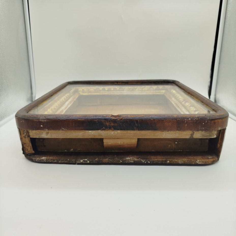 Киот, дерево, шпон, стекло, резьба, золочение, Российская империя, 1880-1917 гг.