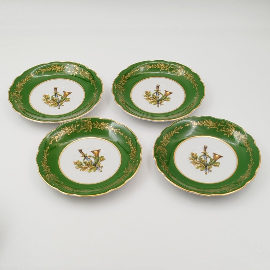 Сервиз чайно-кофейный на 4 персоны (10 предметов), украшенный изображением лесных животных, фарфор, крытье, деколь, золочение, Leander (Леандер), Чехия, 1995-2003 гг.