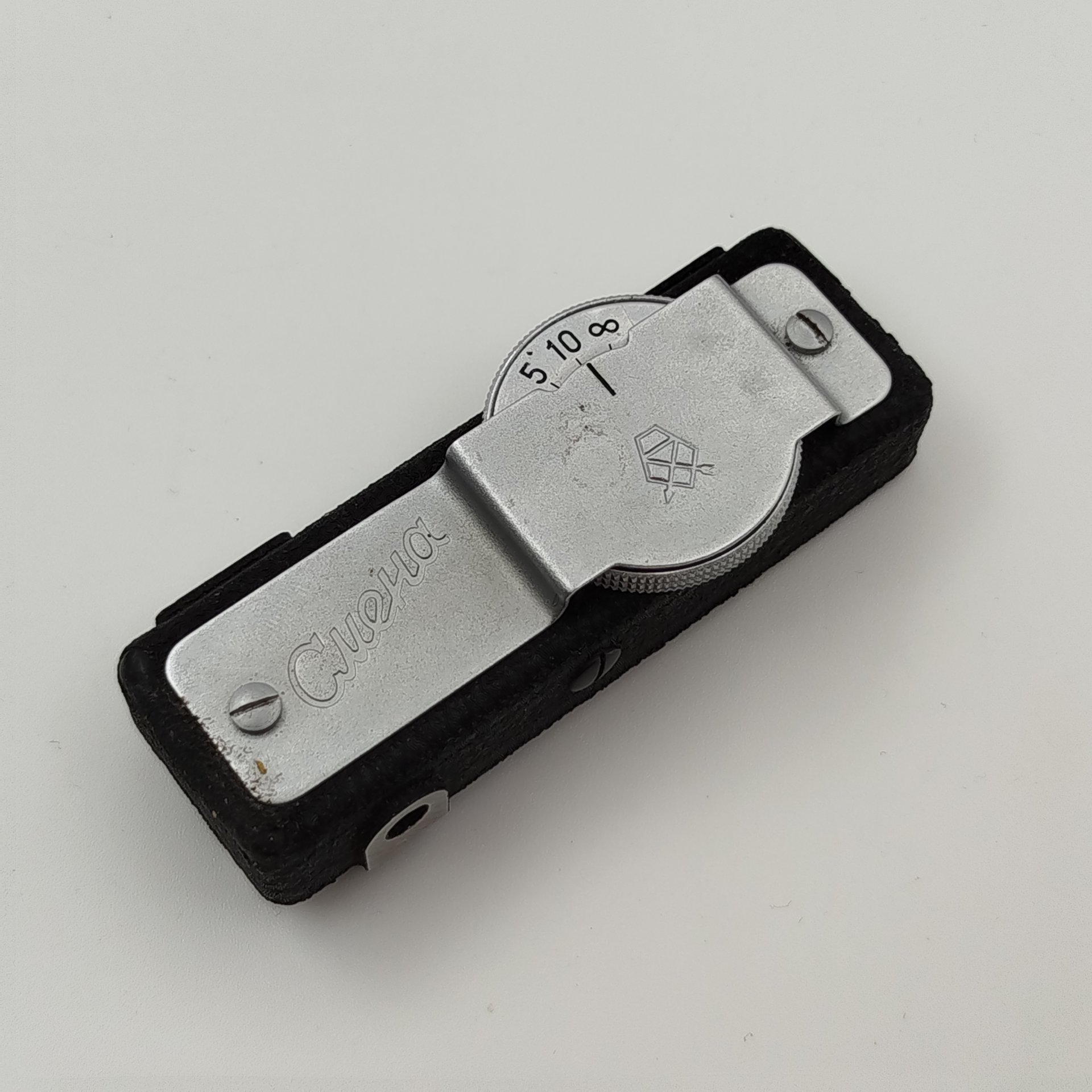 Фотоаппарат шкальный "Смена-6" и дальномер "Смена" в кофре, металл, пластик, кожа, стекло, Государственный оптико-механический завод имени ОГПУ (ГОМЗ), СССР, 162-1953 гг.