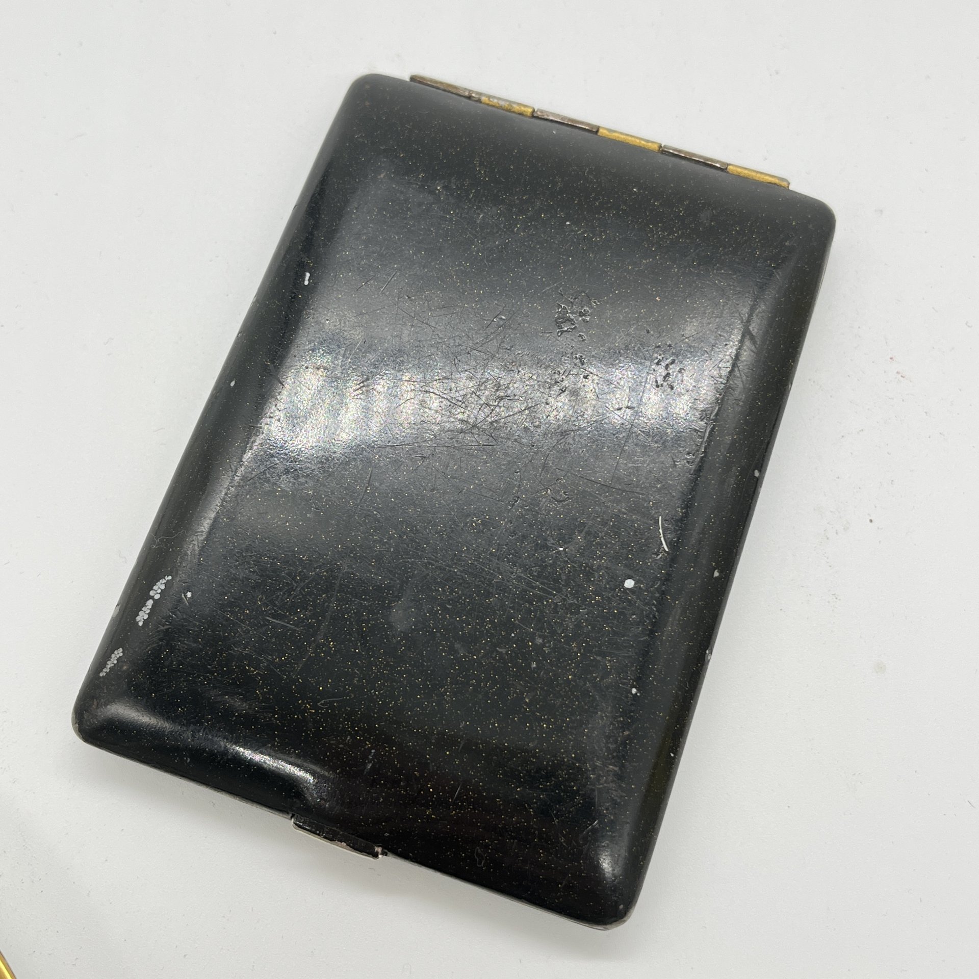 Портсигар с изображением памятника броненосцу "Русалка" в Таллине