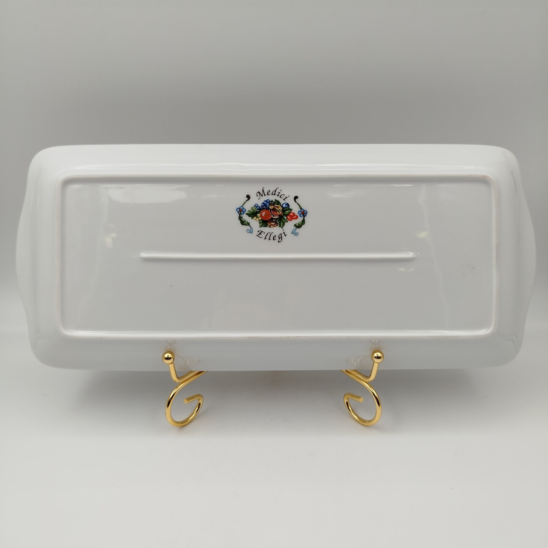 Блюдо (рулетница), украшенное изображением ягод и фруктов, фарфор, деколь с подрисовкой, золочение, Limoges, Франция, 1970-1990 гг.