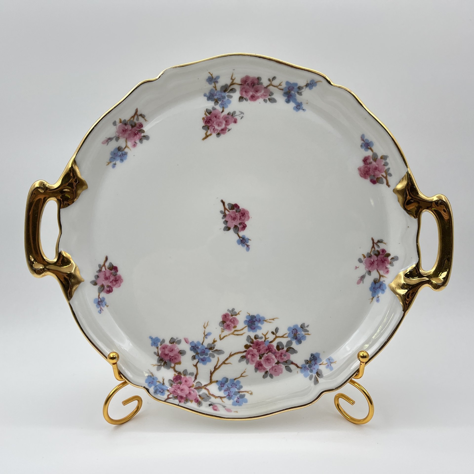 Набор десертных тарелок и блюда с цветочным декором на 6 персон, фарфор, деколь, золочение, Limoges, Франция, 1950-1970 гг.