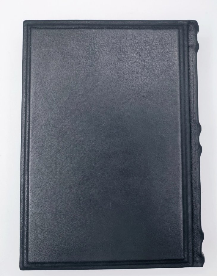 Книга М. А. Булгаков "Мастер и Маргарита" подарочное издание, кожаный переплет, авторская ручная работа