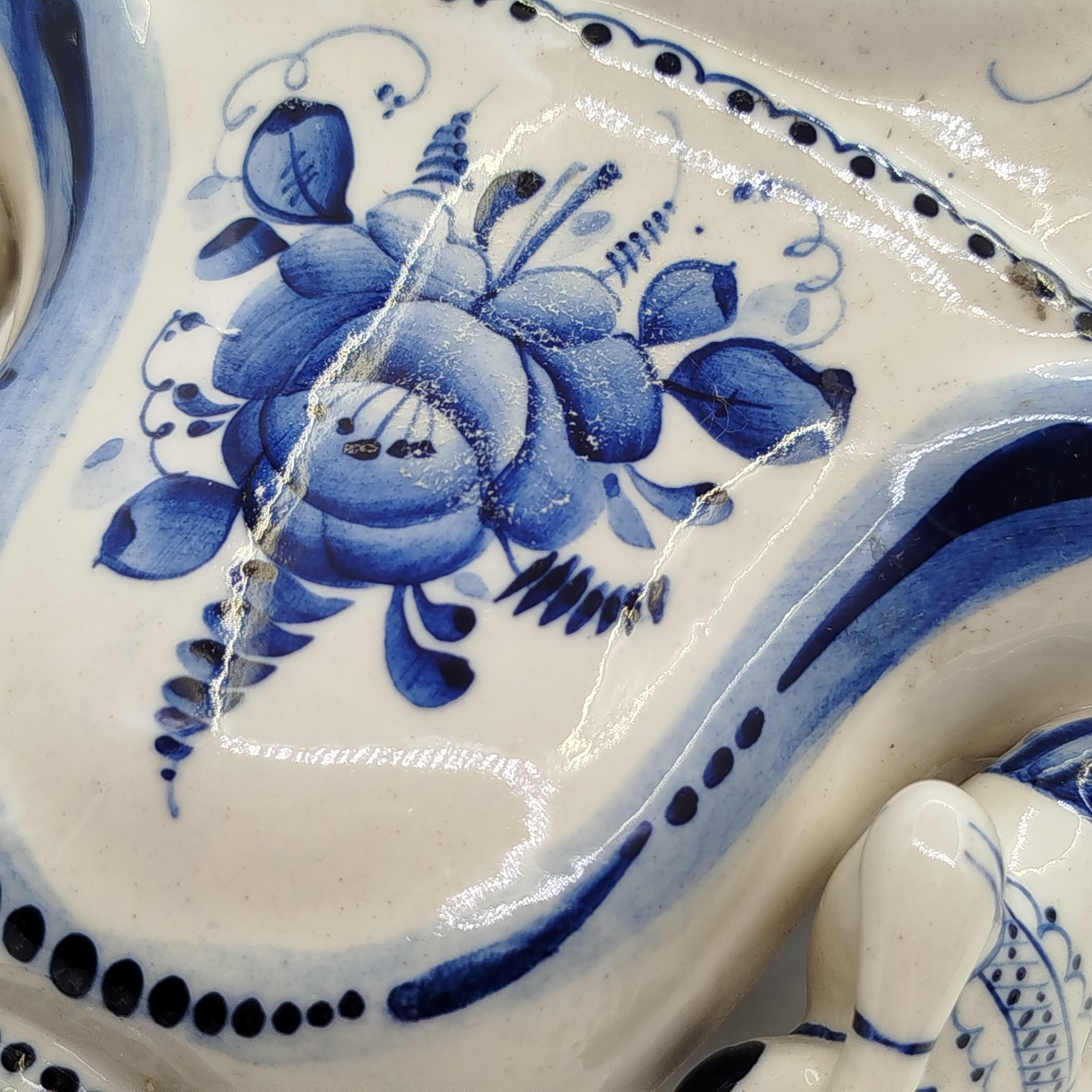 Часы настольные "Вечерний звон", автор корпуса С.В. Исаев