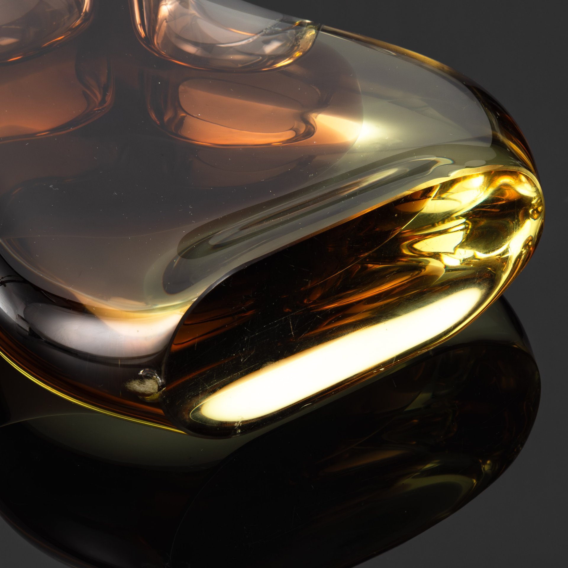 Ваза необычной формы, дизайнер Josef Cvrček, номер модели 70214/27, стекло, техника "Sommerso" (Соммерсо), Zelezny Brod Sklo (Железнобродский стекольный завод), Чехословакия, 1970-1980 гг.