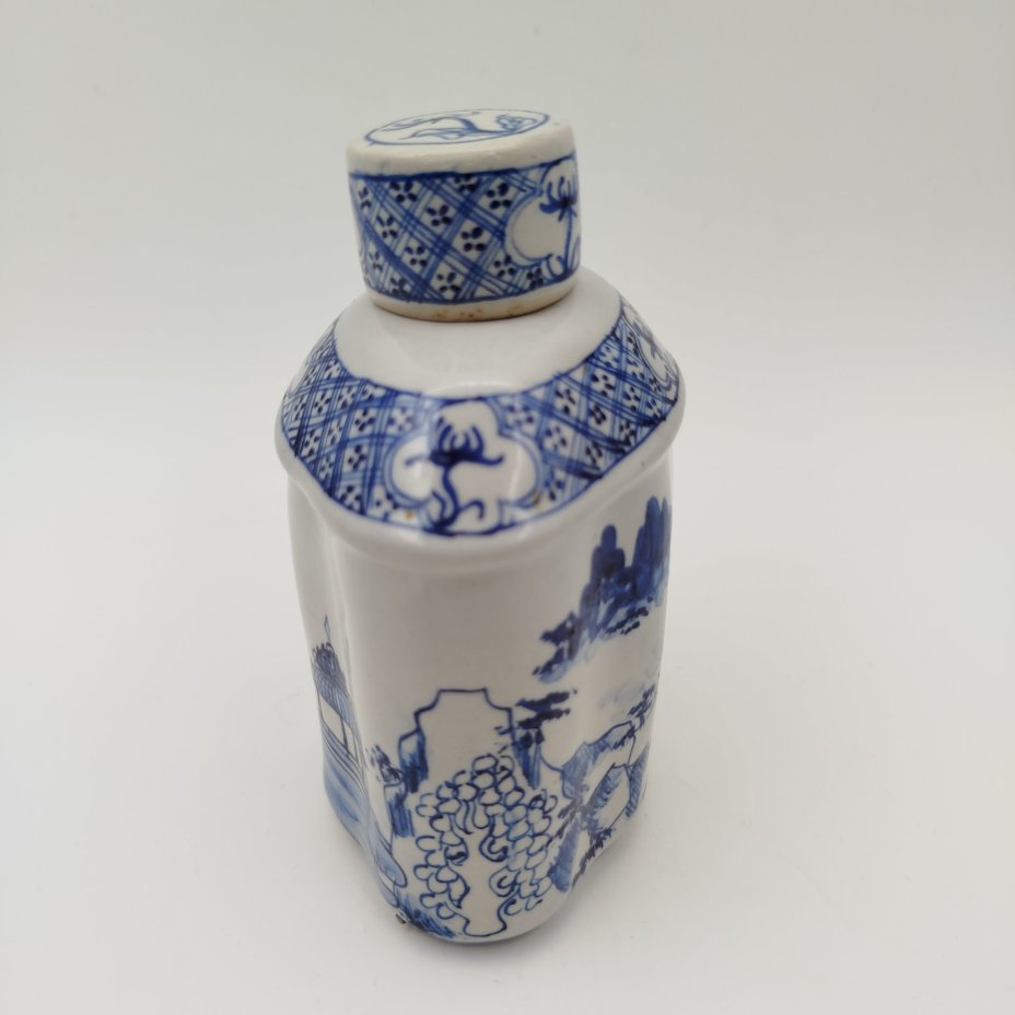 Чайница в восточном стиле с изображением пейзажа