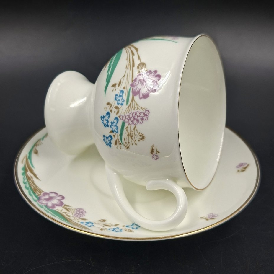 Пара кофейная "Луговые цветы" (форма "Классическая-2", автор Н.П. Славина), фарфор, деколь, золочение, Ленинградский фарфоровый завод (ЛФЗ), СССР, 1992-2001 гг.