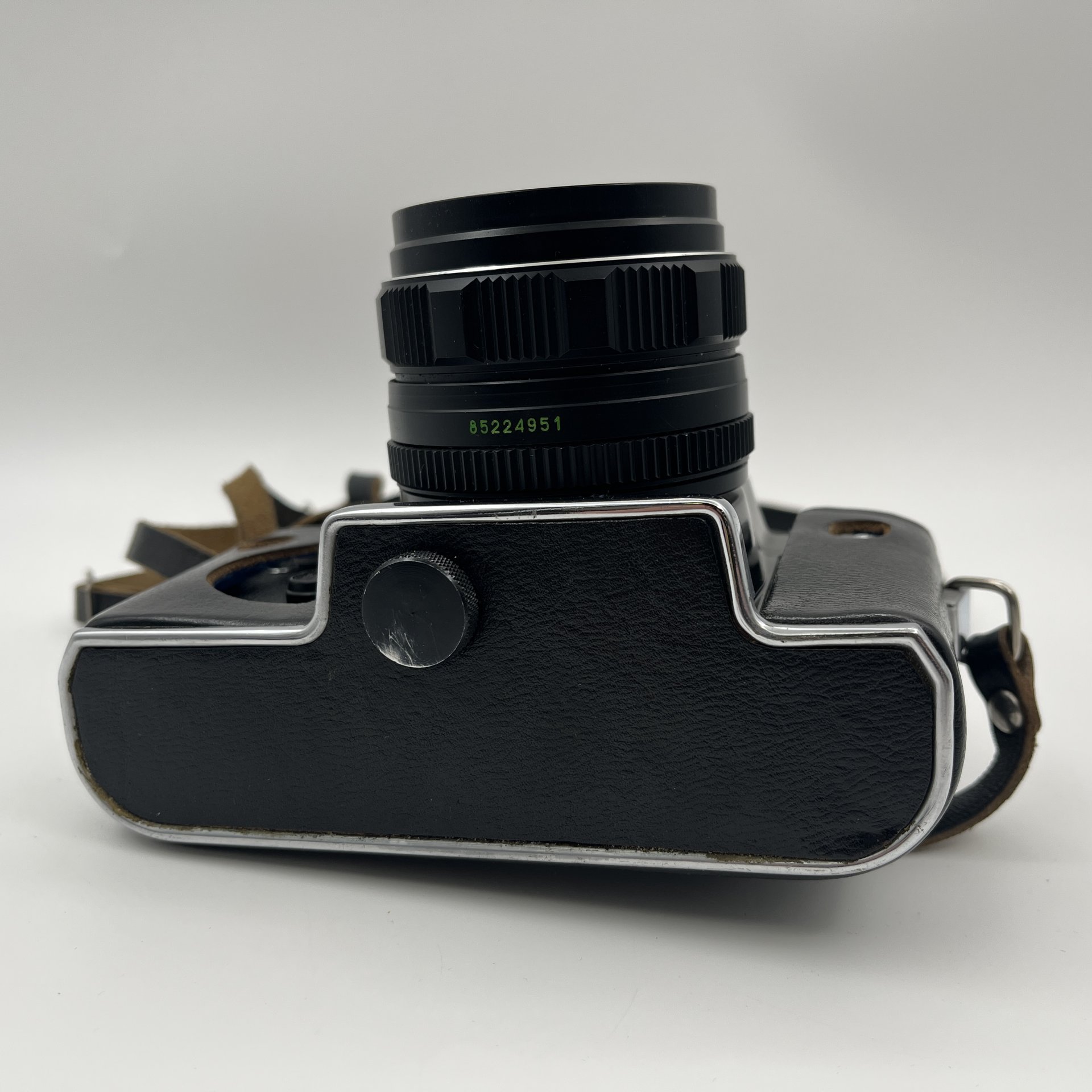 Фотоаппарат пленочный "Зенит-12 СД" с объективом "Гелиос-44М-4" в оригинальном кофре, металл, пластик, Красногорский механический завод (КМЗ), СССР, 1983-1990 гг.