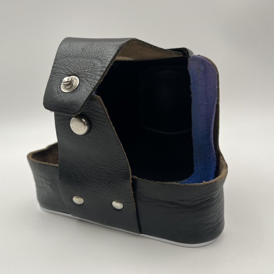 Фотоаппарат пленочный "Зенит-12 СД" с объективом "Гелиос-44М-4" в оригинальном кофре, металл, пластик, Красногорский механический завод (КМЗ), СССР, 1983-1990 гг.