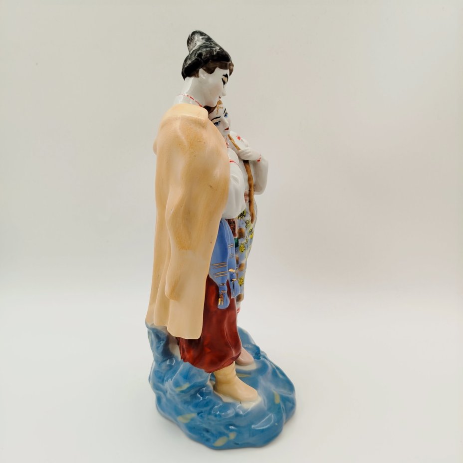 Статуэтка "Майская ночь", скульптор О.Л. Жникруп