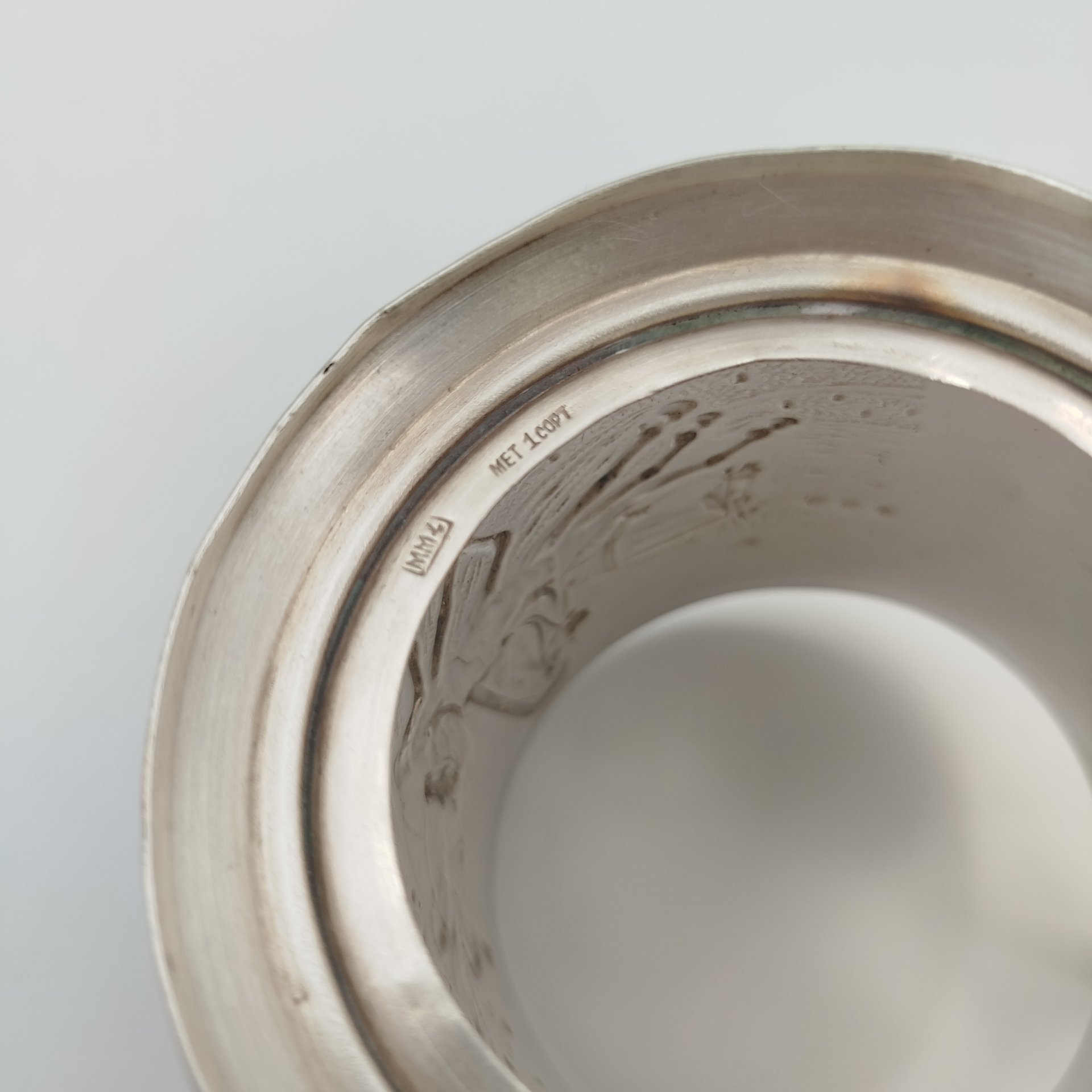 Подстаканник «Зимняя тройка», мельхиор (медь-никель), Мстерский завод художественных изделий «Ювелир», СССР, 1960-1990 гг.