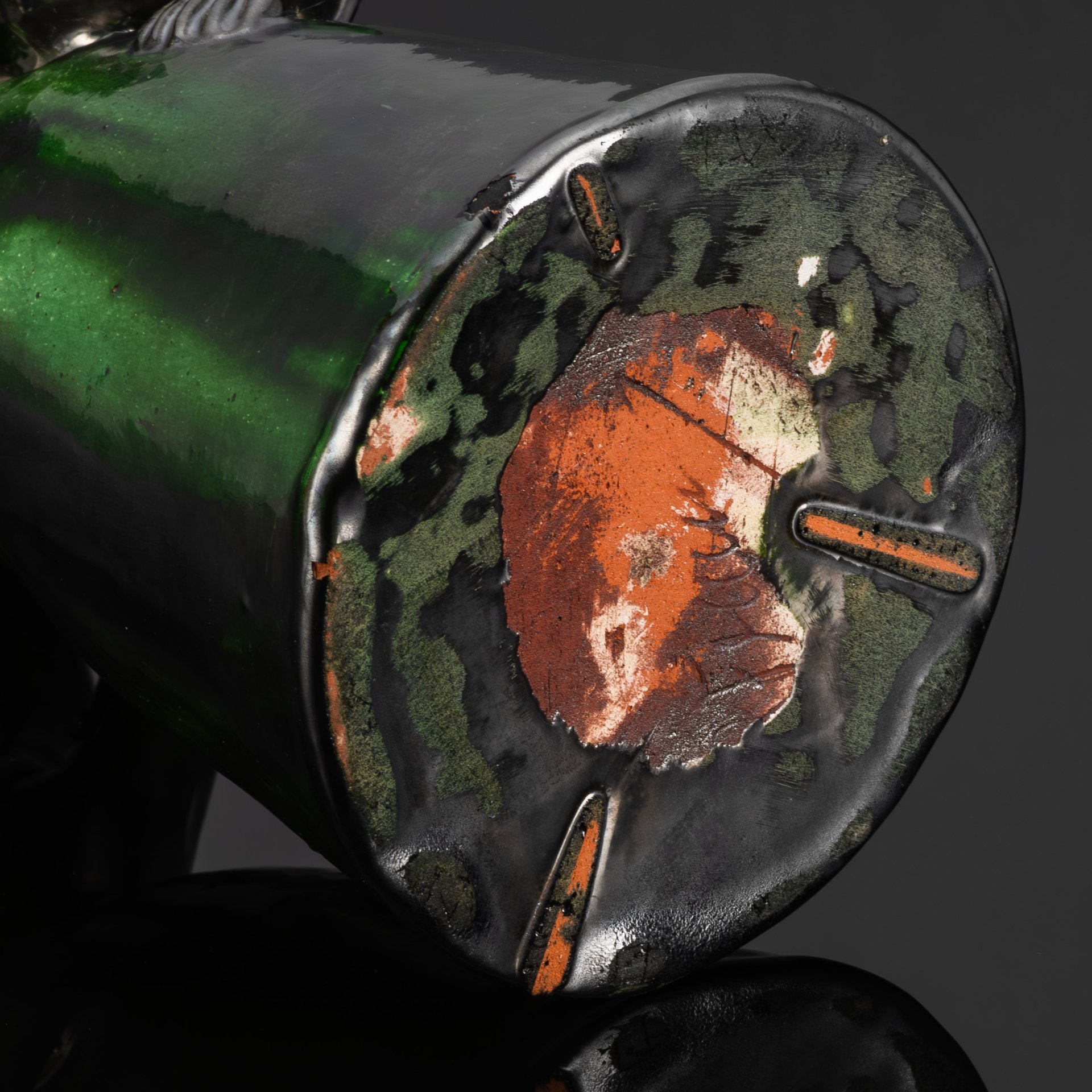 Бутылка (сосуд) "Девушка с кувшином", автор José Franco