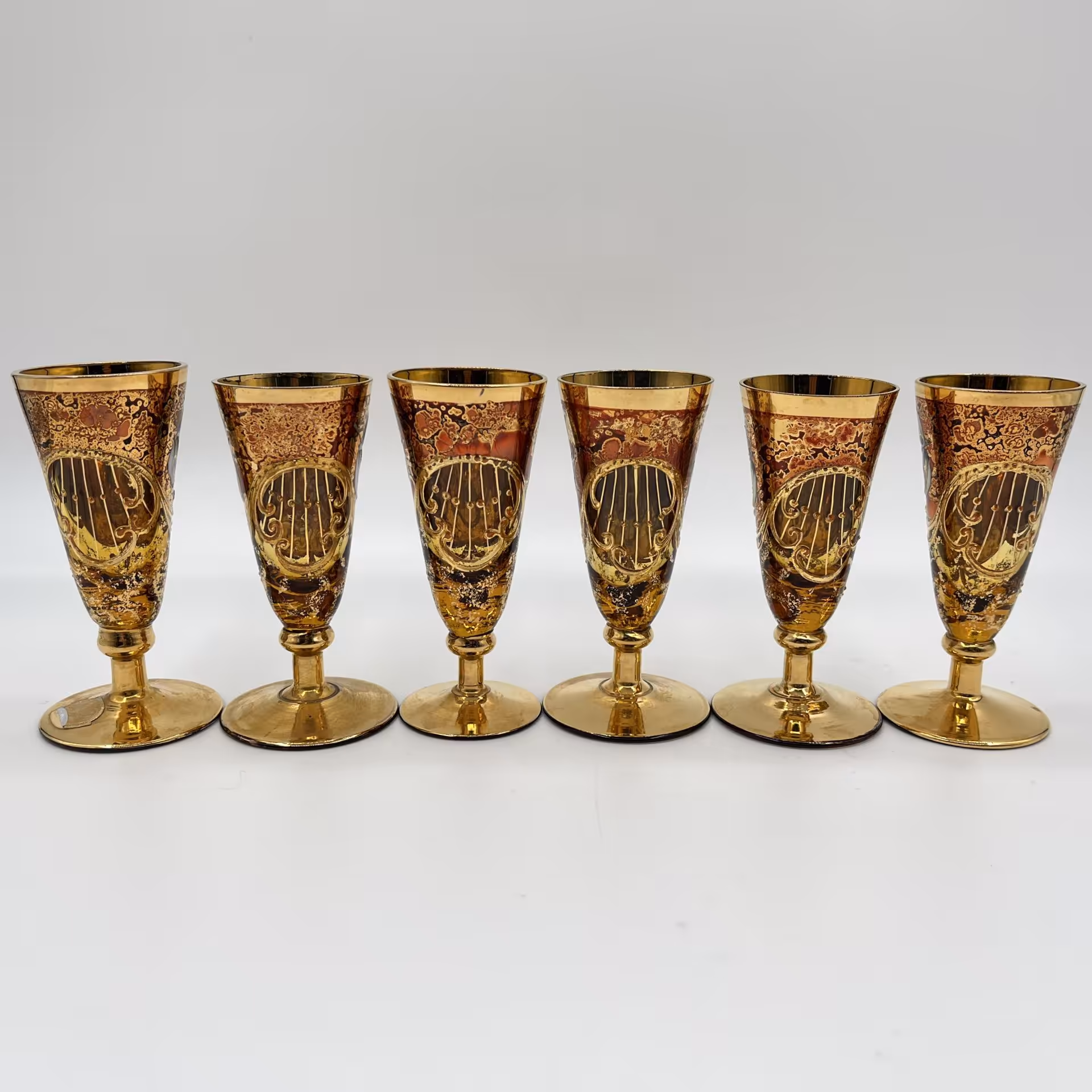 Набор из 6-ти рюмок, украшенных цветочным декором, Bohemia Crystal (Bohemia Glass)