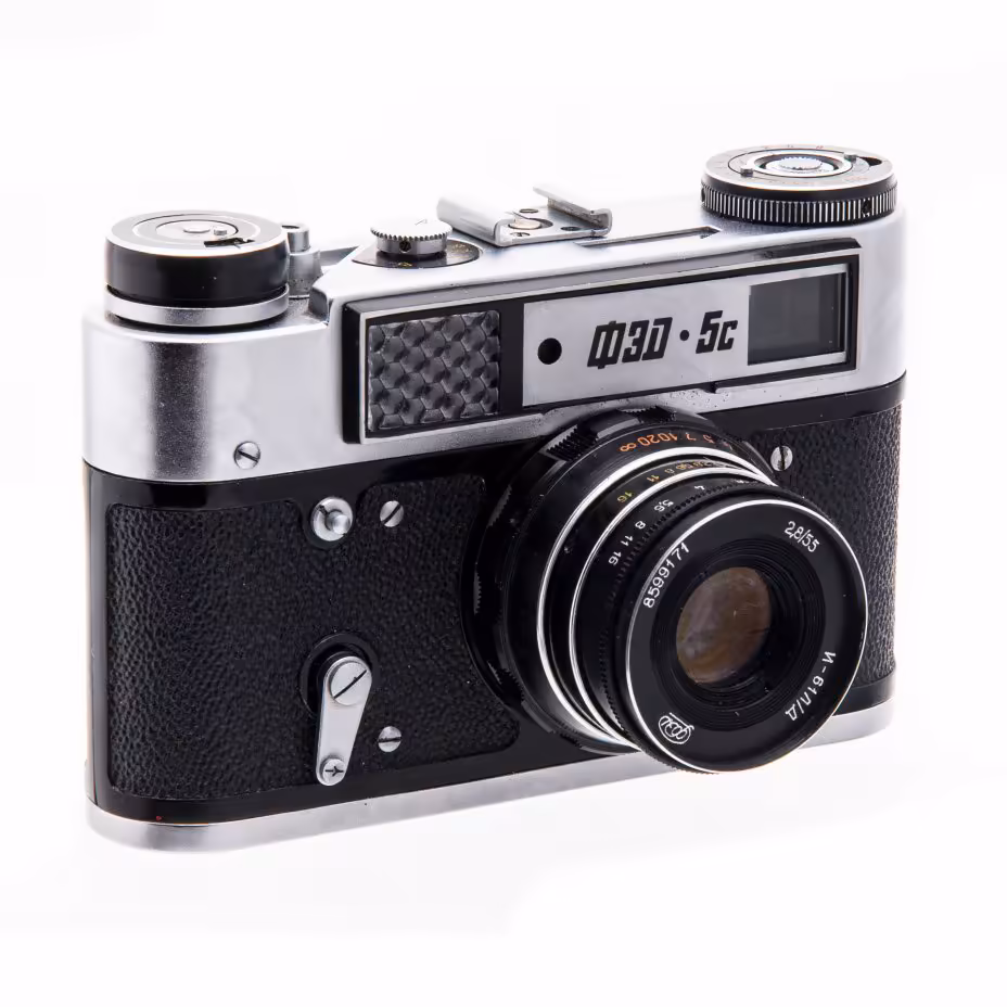 Фотоаппарат "ФЭД-5с" с объективом "Индустар-61 Л/Д" в  кофре, Харьковский машиностроительный завод им. Дзержинского (ФЭД)