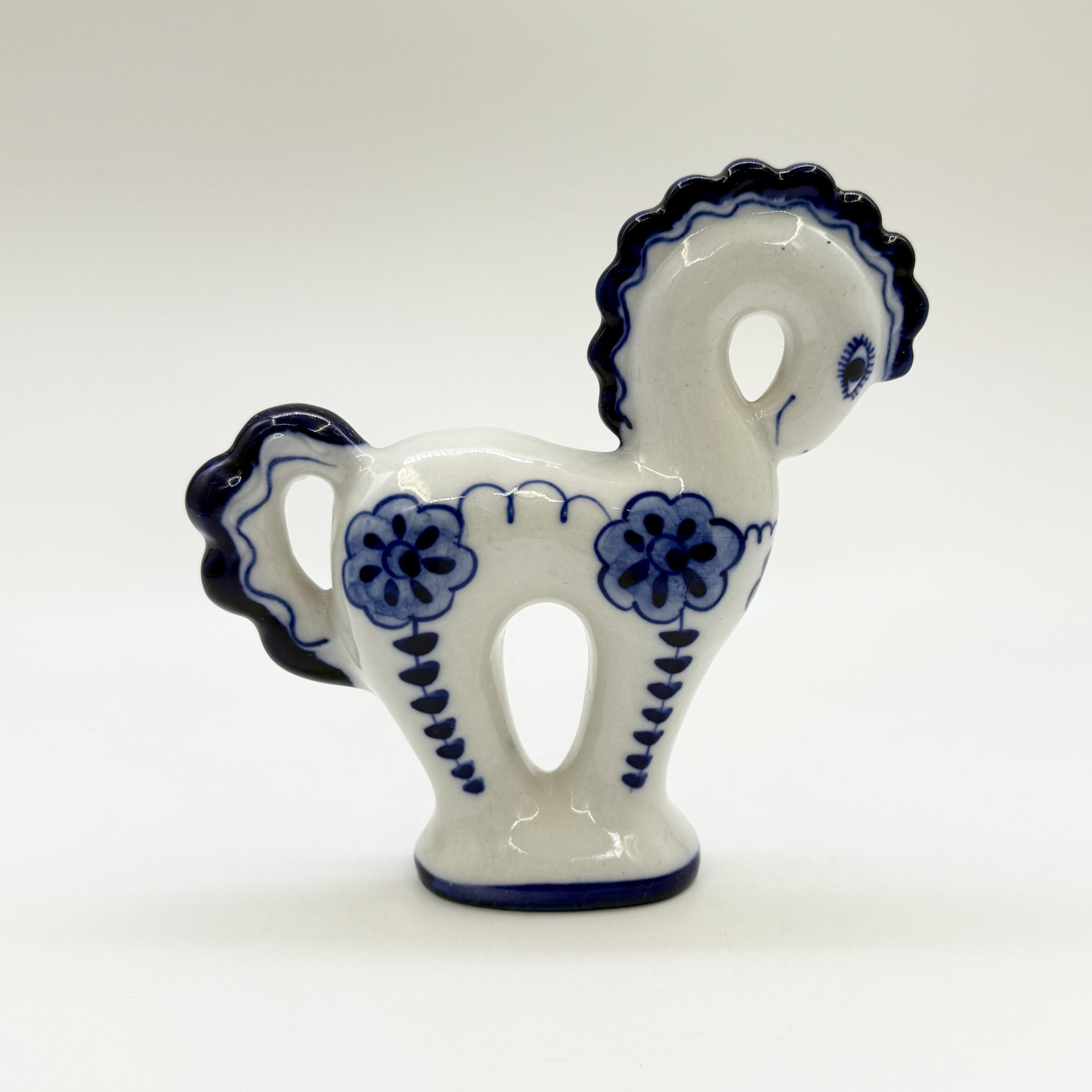 Статуэтка "Лошадка", Гжель, фарфор, роспись, СССР, 1960-1970 гг.