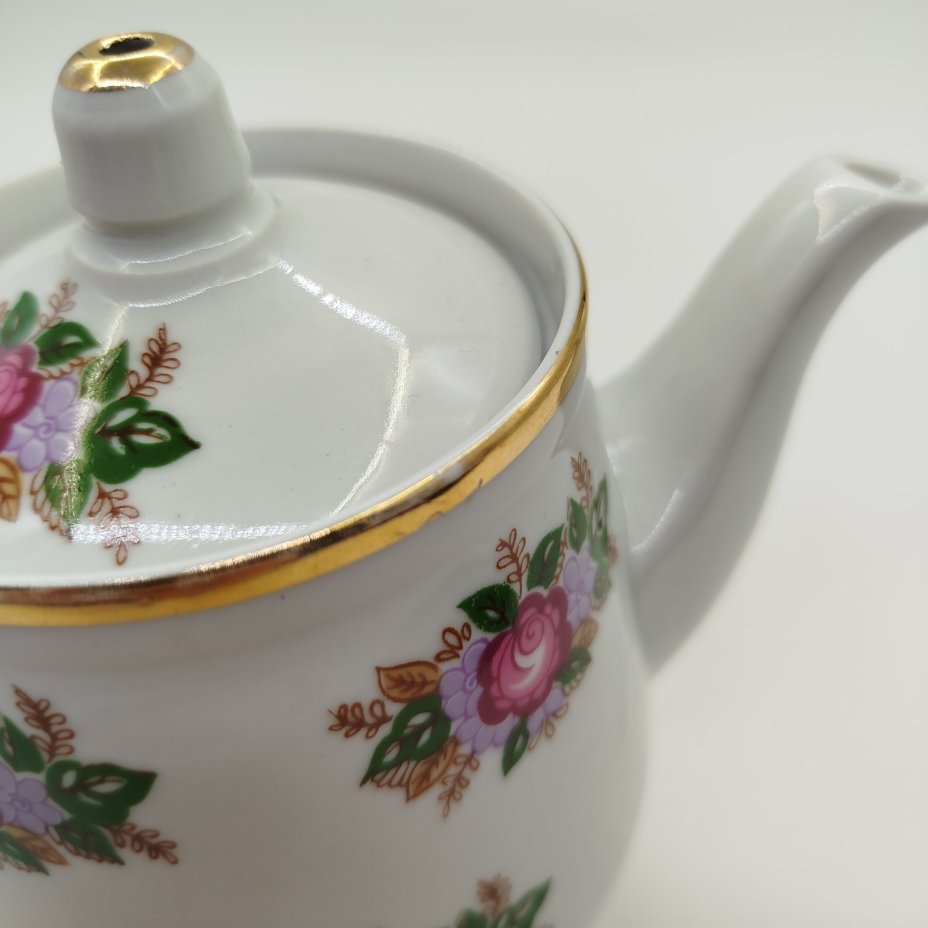 Чайник заварочный с растительным декором, фарфор, деколь, золочение, Дулевский фарфоровый завод (Дулёво), СССР, 1988 г.