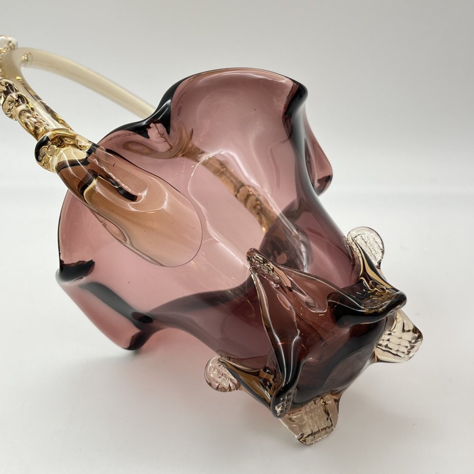 Ваза в форме корзиночки