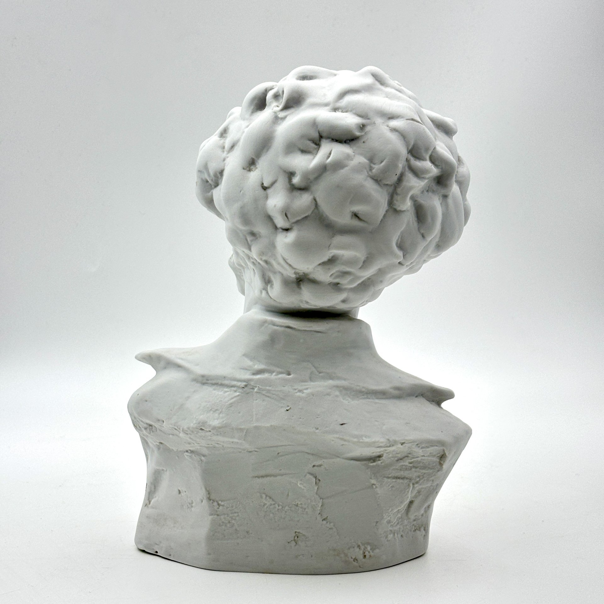 Бюст "А.С. Пушкин", автор модели А.Д. Корсиков, Ленинградский фарфоровый завод (ЛФЗ)