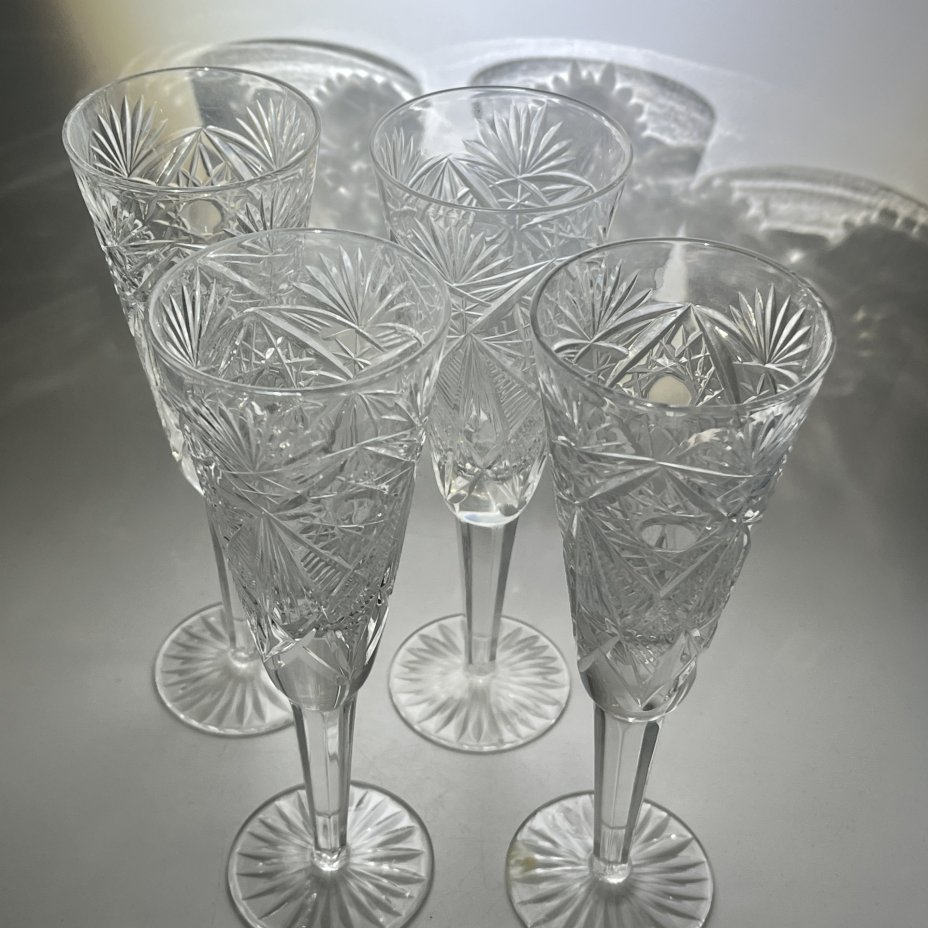 Набор из 4 бокалов с резным геометрическим декором