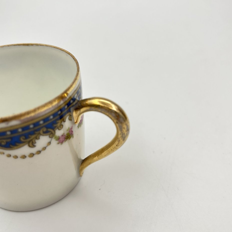 Чашка кофейная, украшенная растительным декором, форма "Литрон", Limoges Elte'