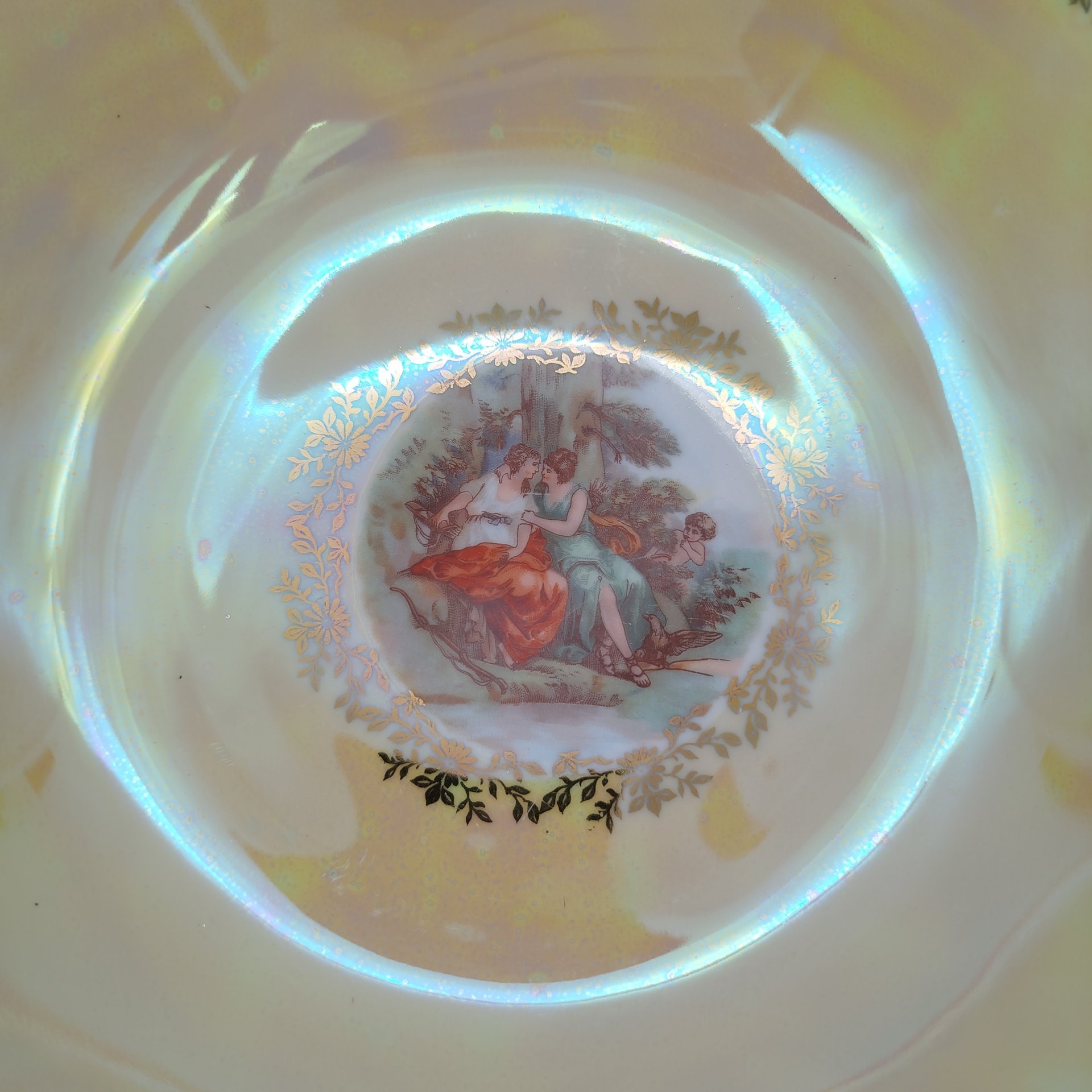 Салатник круглой формы из сервиза "Мадонна", фарфор, деколь, люстр, золочение, Fortuna Eisenberg, Германия, 1960-1973 гг.