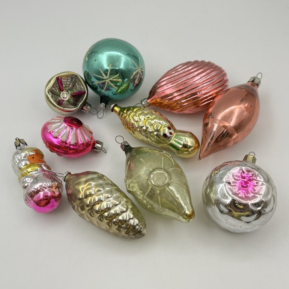 Набор из 10-ти ёлочных игрушек разной формы и размера, стекло, роспись, металл, СССР, 1960-1980 гг.
