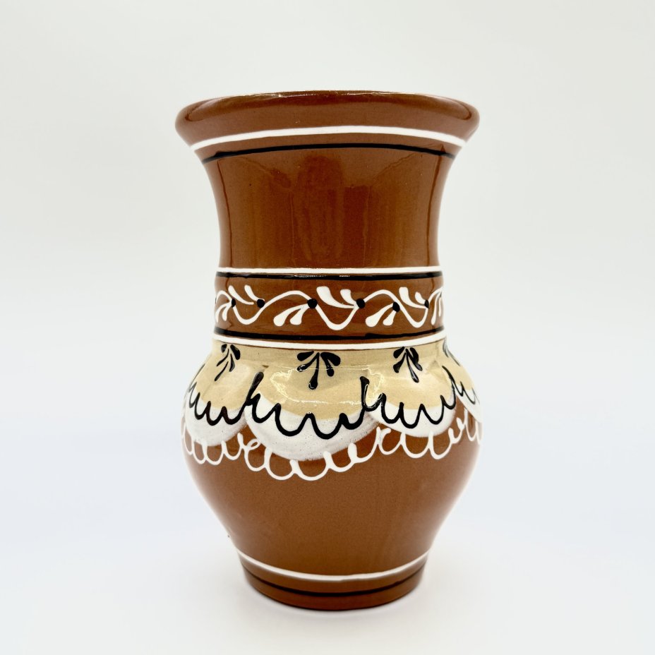 Крынка, украшенная флоральным декором, глина, поливы, роспись, СССР, 1960-1980 гг.
