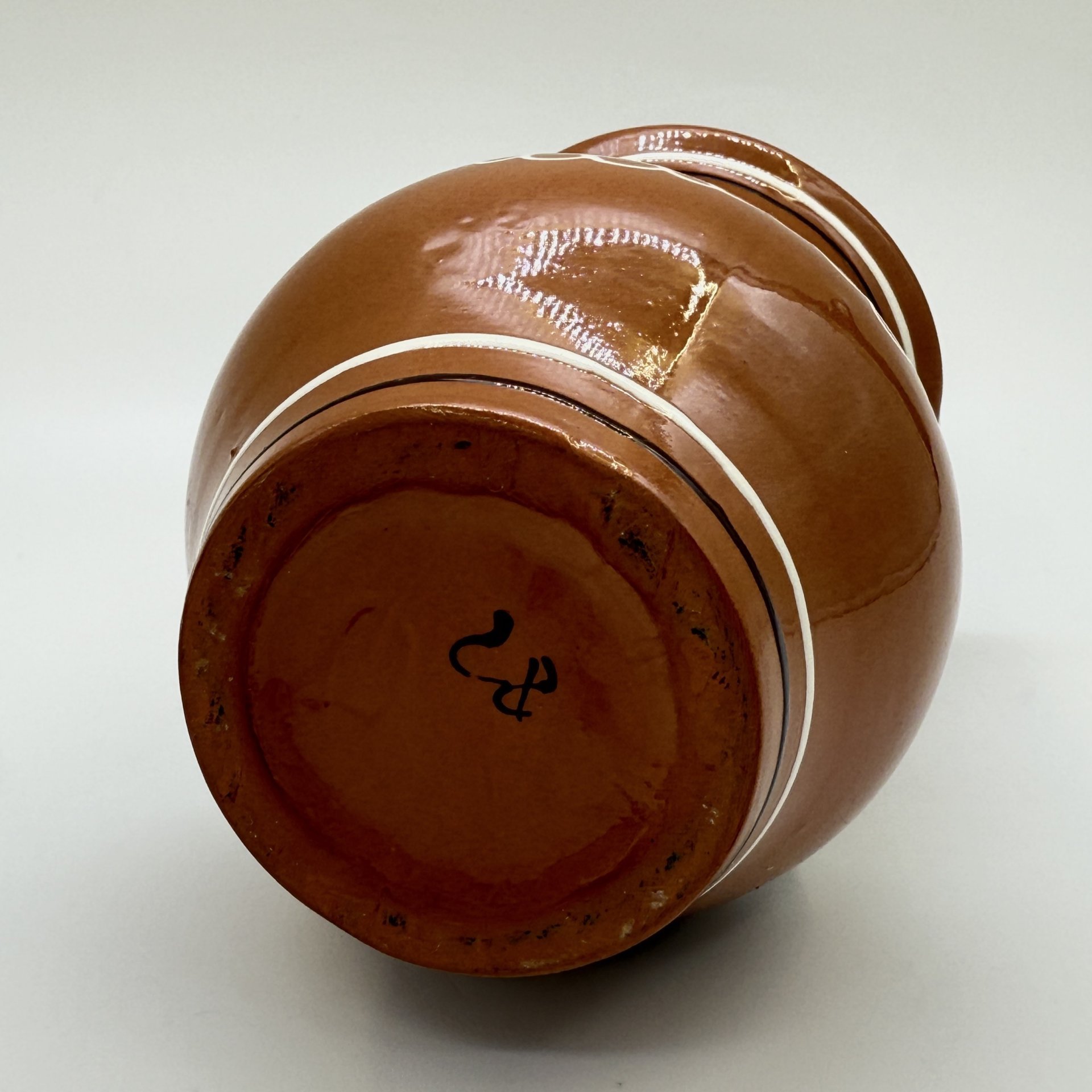 Крынка, украшенная флоральным декором, глина, поливы, роспись, СССР, 1960-1980 гг.
