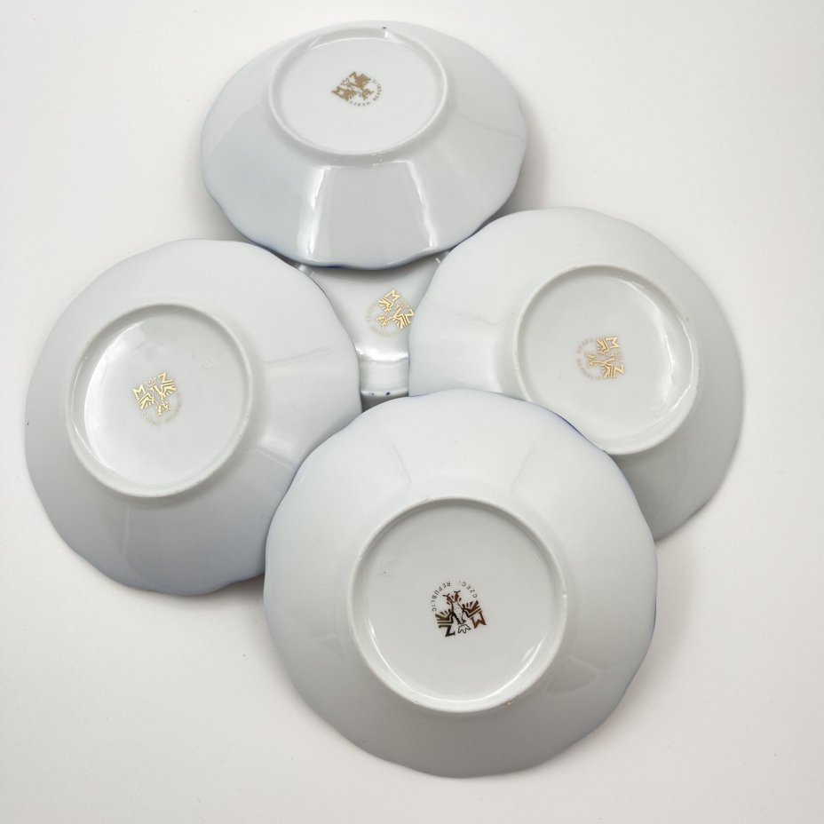 Набор блюдец из сервиза "Мадонна" на 5 персон с кантом кобальтового цвета, фарфор, крытье, деколь, золочение, Moritz Zdekauer (MZ), Чехия, 1991-2010 гг.