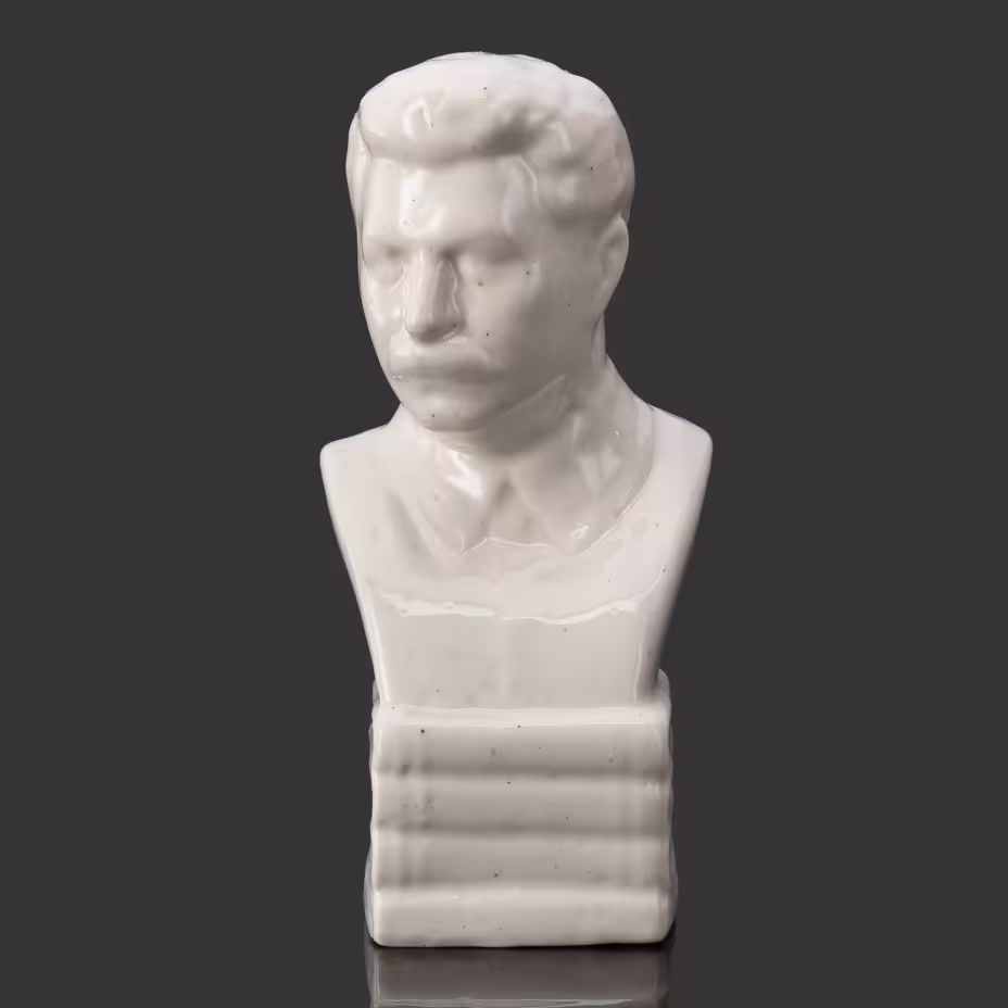 Бюст И.В. Сталина, по модели В.Я. Боголюбова, Гжельский фарфоровый завод
