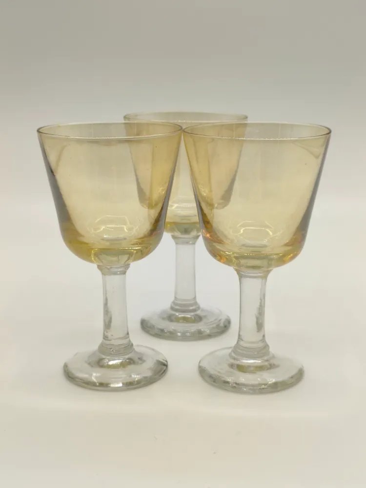 Набор из 3-х рюмок на ножке желтого оттенка, стекло, СССР, 1970-1990 гг.
