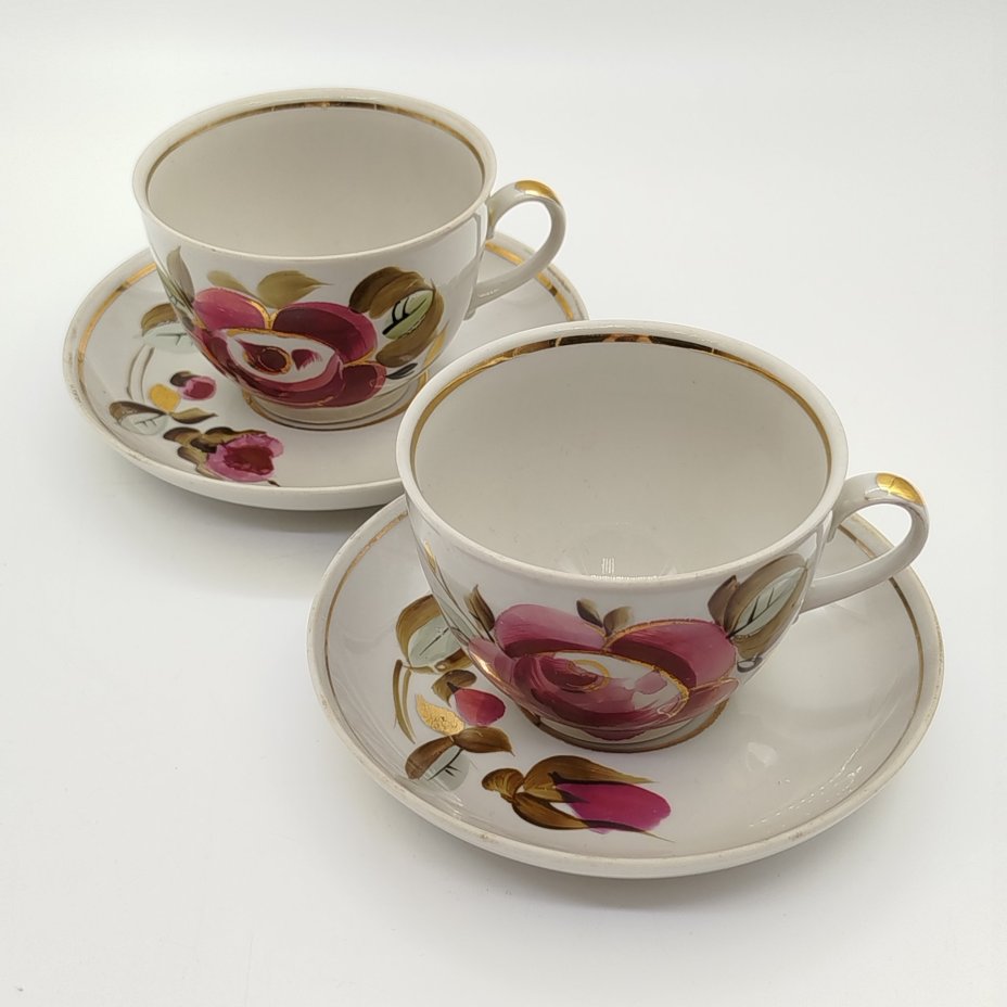 Набор из 2-х чайных пар, декорированных флористической росписью
