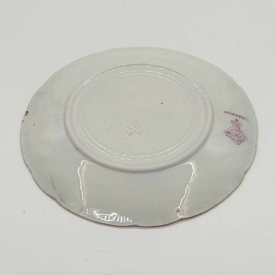 Тарелка пирожковая с нежным цветочным декором