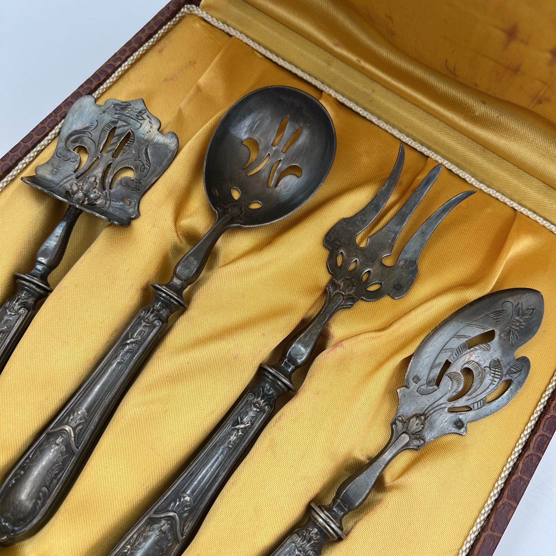 Набор сервировочный для десертов в кофре