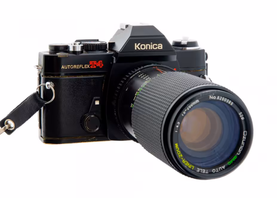 Фотоаппарат  пленочный "Konica Autoreflex T4" с объективом "Ozunon GMC Auto Tele Liner-Zoom 1:45 75-200 mm", металл, пластик, Япония,  1970-1980 гг., Konica