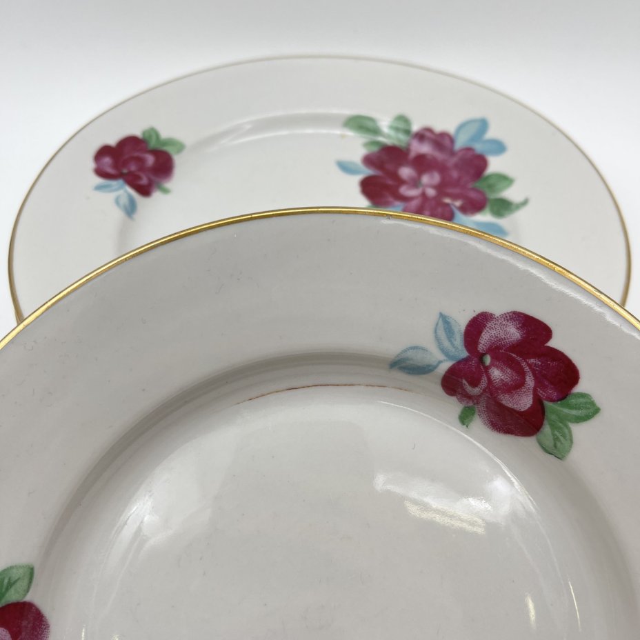 Набор десертных тарелок с цветочным декором на 6 персон, фарфор, деколь, золочение, Дулевский фарфоровый завод (Дулёво), СССР, 1968-1991 гг.