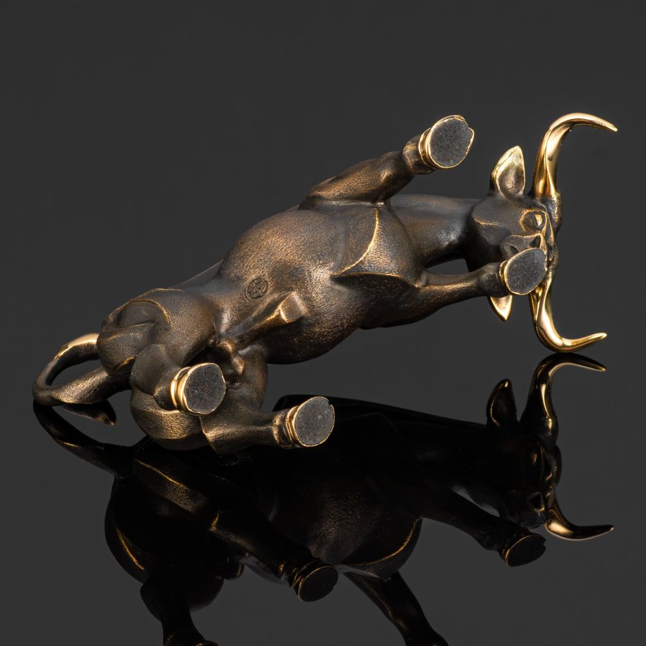 Скульптура "Бык Андалузский"