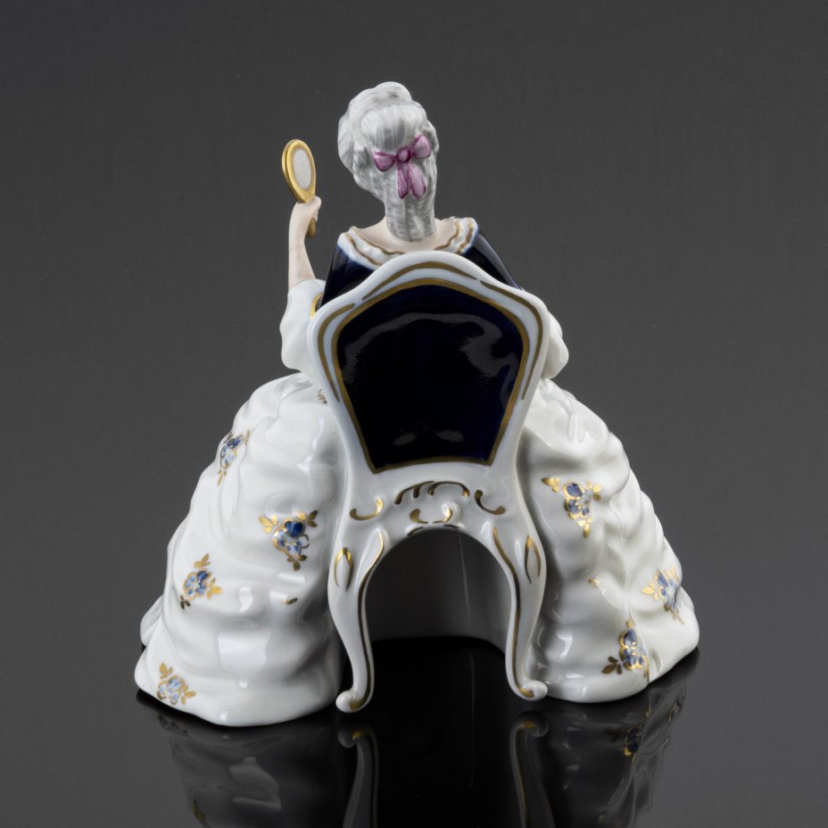 Статуэтка "Дама с зеркалом", Royal Dux Bohemia