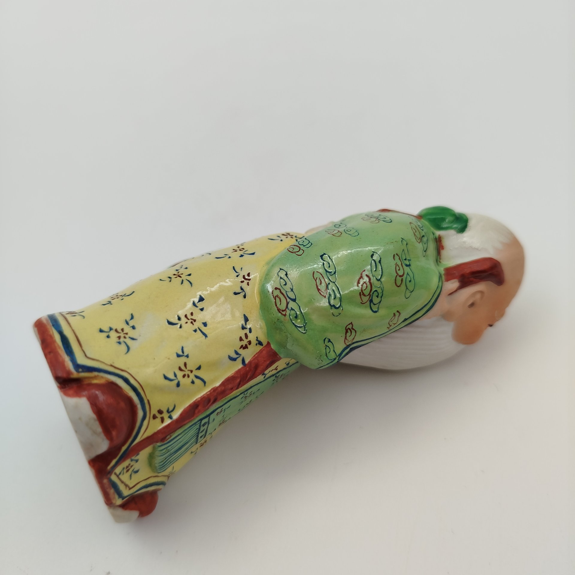 Статуэтка "Мудрец с посохом", фарфор, роспись, Китай, 1950-1970 гг.