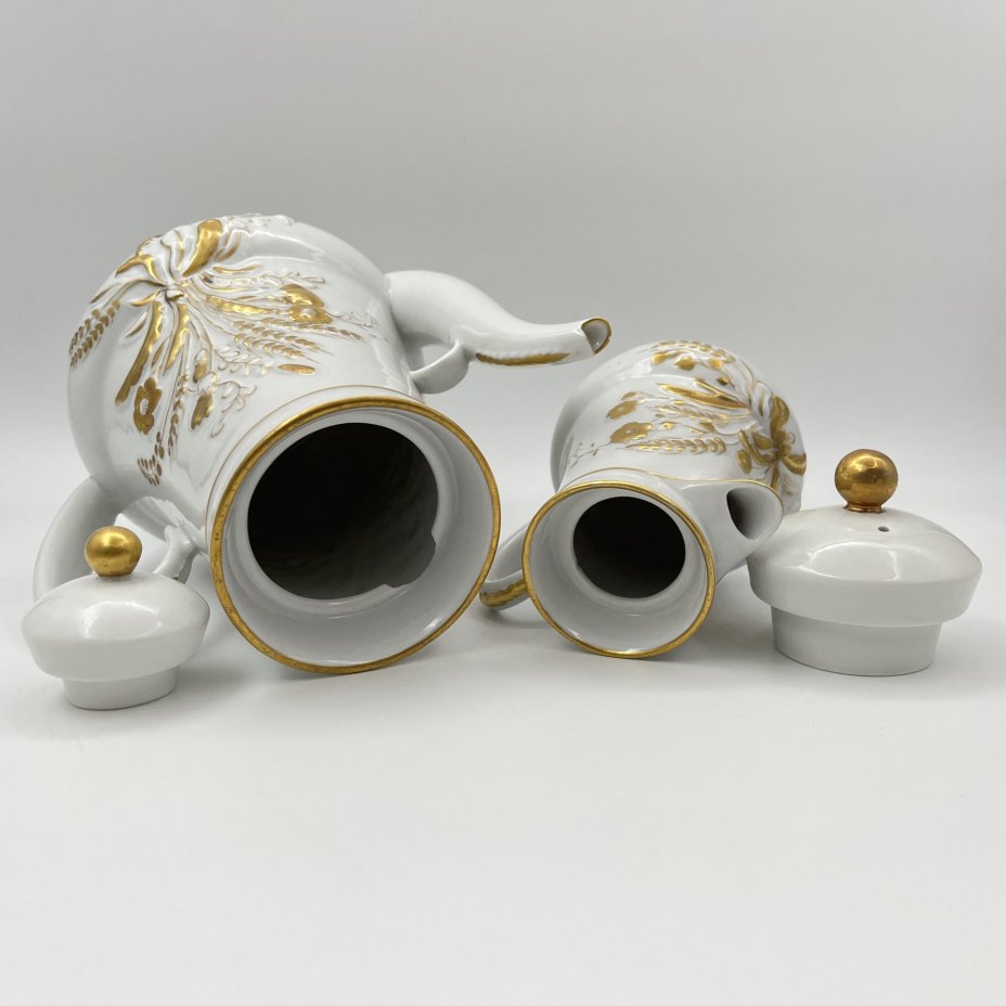 Набор кофейный "Золотой букет", автор формы и росписи Криммер Э.М.