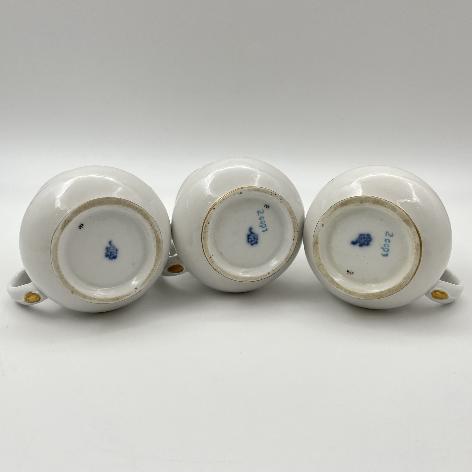 Набор кофейный "Золотой букет", автор формы и росписи Криммер Э.М.